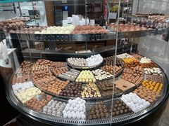 -Laderach 莱德拉(上海环贸iapm店)