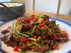 小炒黄牛肉-小团圆灶台鱼·百城头牌菜(千岛湖店)