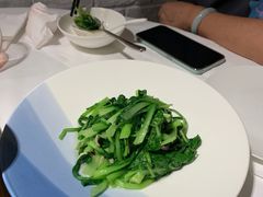 清炒鸡毛菜-鹿园 MOOSE(长宁店)