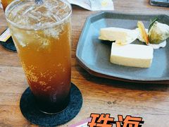 -彳亍咖啡·这里(水湾路店)
