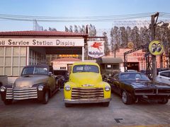 -席娜卡琳火车铁道夜市