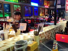 -马路牙子烧烤音乐酒馆(望京店)