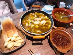 -有红鸡毛店·川菜(建设路店)