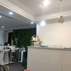 -YooMee优美智能科技美肤机构