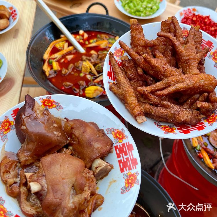 🔥板凳江湖·汗蒸湘味！沈阳高温这家爆汗👏