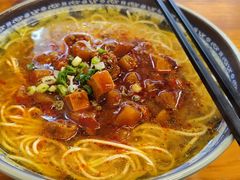 鸡骨酱面-九斤黄三黄鸡专卖店