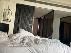 -三亚湾海居铂尔曼度假酒店