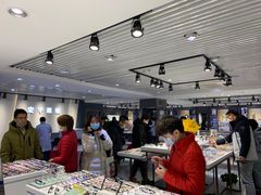 -宏宇眼镜蔡司依视路折扣店(兆佳眼镜城店)