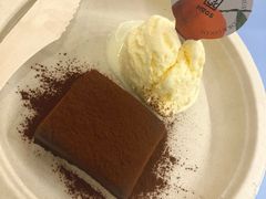 -HUGS coffee(东区店)