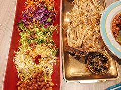 -街角等你.大连海鲜烧烤.经典铁板海鲜串(西安路店)