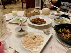 龙井虾仁-杭州香格里拉·香宫中餐厅