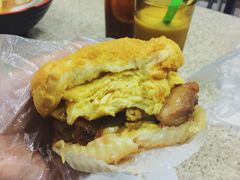 鸡扒蛋菠萝包-沙溪兄茶餐厅
