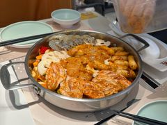 -黄记煌三汁焖锅(新佳丽江汉路店)