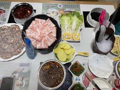 -魔法帽酱料牛肉小火锅(米兰店)