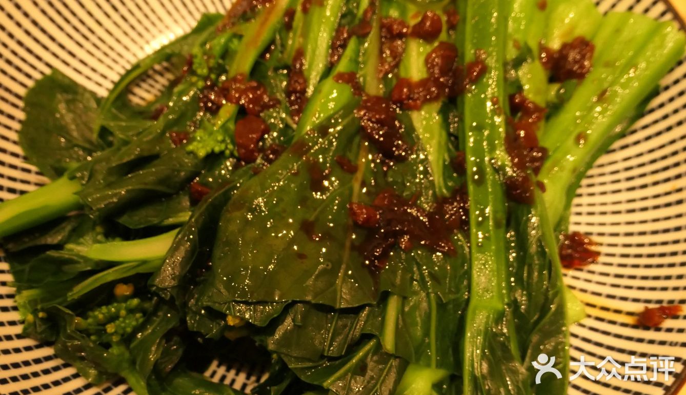 吃到台湾红汤半筋半肉牛肉面🍜，配酸菜才是正宗吃法