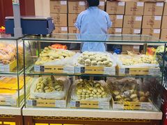 面包甜点陈列柜-老鼎丰(靖宇街总店)