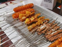 -三个大叔烤羊肉串·歌手驻唱·碳烤鲜肉(西三旗店)