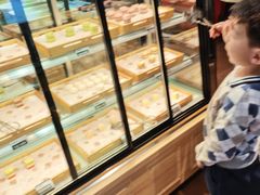 面包甜点陈列柜-盛江山自助料理(太原街万达店)