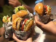 -The Habit Burger Grill 哈比特汉堡(复兴soho店)