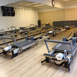 -恩舍瑜伽普拉提