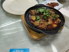 -土砂锅生态山庄·非遗砂锅雅鱼