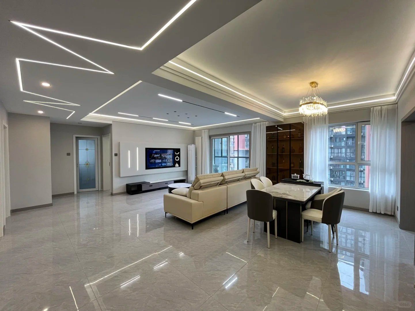 轻奢雅致大横厅