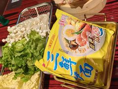 -沙胆彪炭炉牛杂煲(上海日月光广场店)