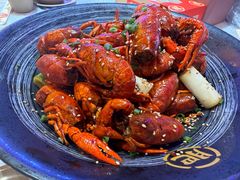 -肥肥虾庄·金牌油焖大虾(首义路店)