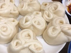 酸菜糖包子-红旗大食堂(君悦紫园店)