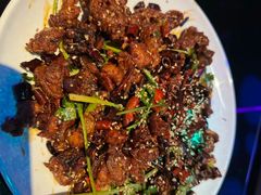 -唯爱KTV聚会餐厅(仙林东城汇店)