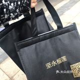 在李公堤常去的美容中心做脸，出门发现有家榴莲