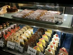 -Dough&Joe团憩(瑞虹天地月亮湾店)