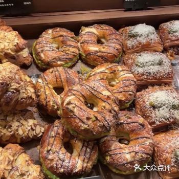 法式面包的多彩魅力凉面