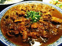 小鸡炖蘑菇-老六杀猪菜(进乡街店)