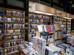 -猫的天空之城概念书店(杭州南宋御街店)