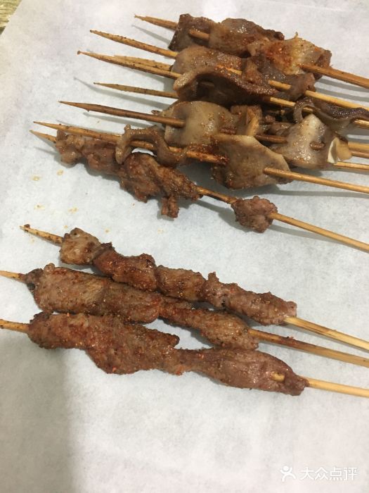 小红桶烧烤(烟台芝罘医院总店)图片