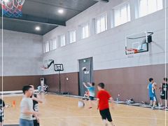 -梦想之巅·青少年篮球·羽毛球·培训中心(西站店)