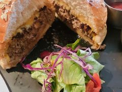 经典芝士汉堡-HIGH FIVE哈福手工汉堡(桂林路店)