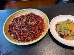 -万重锦·人文川菜馆(骡马市店)