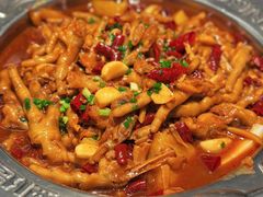 鸡爪煲-胖哥俩肉蟹煲(湖滨银泰in77店)