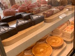 -好利来(上海虹桥新天地Lab主题店)