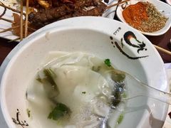馄饨-金刚山烧烤(中山路店)