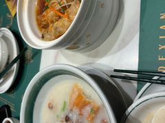 荔湾艇仔粥-悦得闲广式点心茶楼(蓝鲸世界店)