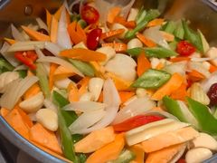 -黄记煌三汁焖锅(新佳丽江汉路店)