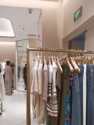 -鼎极摄影(双井店)