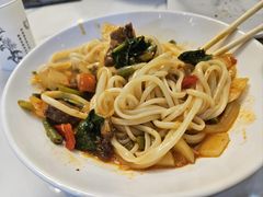 -歹歹的加个面过油肉拌面