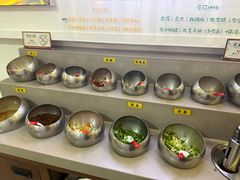 -毛辣果·贵州红酸汤牛肉火锅(西单店)