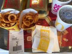 -麦当劳(中二横路店)