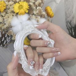 -爱纶美·美甲美睫半永久