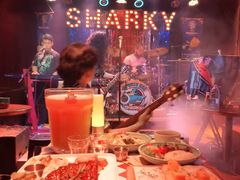 -鲨鱼美式餐厅酒吧Sharky